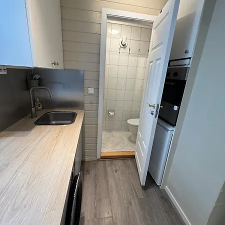 Bo I Bergens Eldste Smau Pa Nostet - Sentralt Og Rolig Apartman Bergen