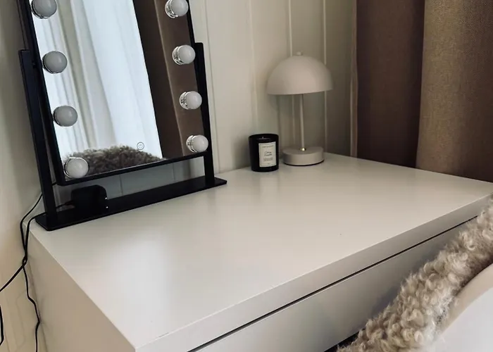 Bo I Bergens Eldste Smau Pa Nostet - Sentralt Og Rolig Apartment *