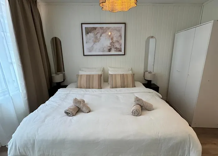 Bo I Bergens Eldste Smau Pa Nostet - Sentralt Og Rolig Apartmán *